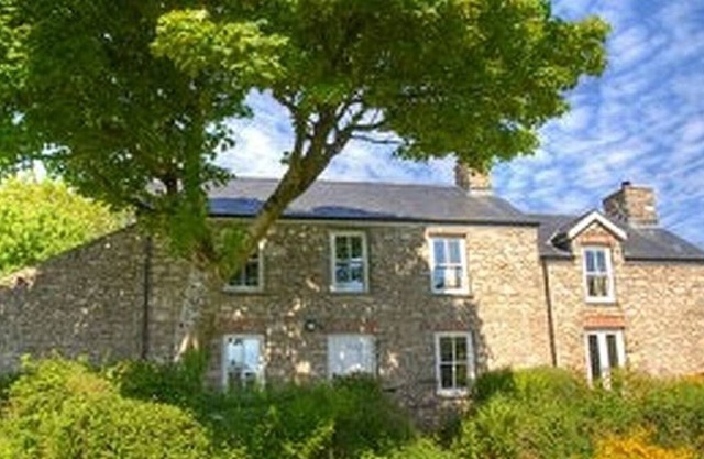 Detached stone farmhouse with large garden in Pembrokeshire