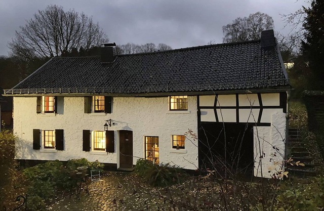 Detached, to the house rebuilt, old farmhouse with a personal touch