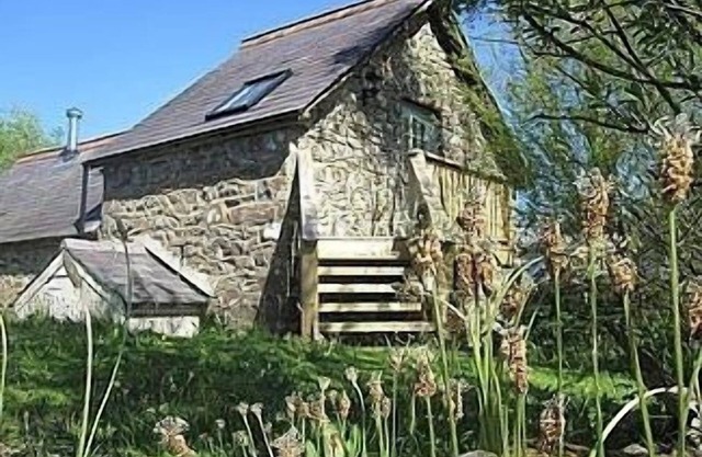 Detached Traditional Welsh Cottage Set Within Pembrokeshire National Par