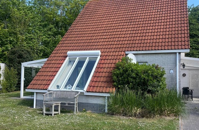 Detached vacation home