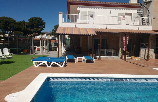 Detached villa for 10 people, located in Calafat (l'Ametlla de Mar)