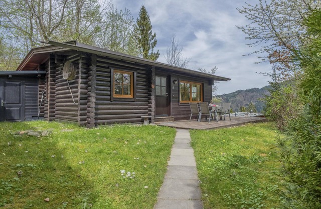 Detached wooden chalet with panoramic views