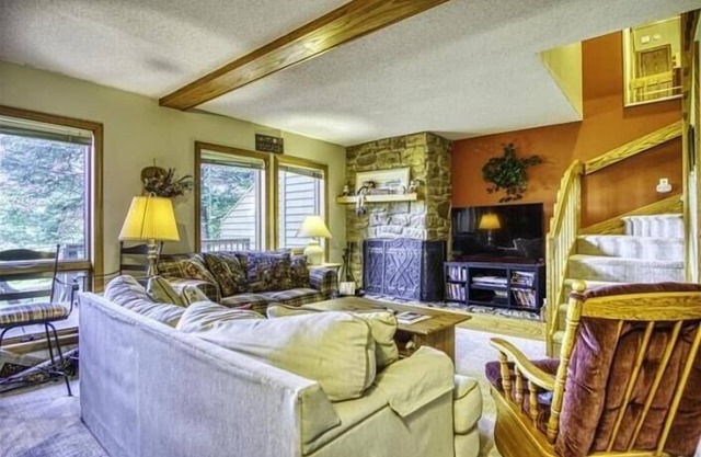 DF109- Awesome Amenities! Pool!