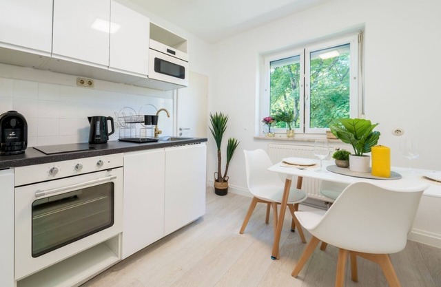 DG "R" Helle 40m² 2-zimmer Wohnung Nähe Salzburg