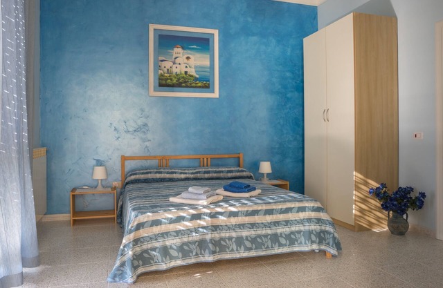Di Bello House Blue Apartment