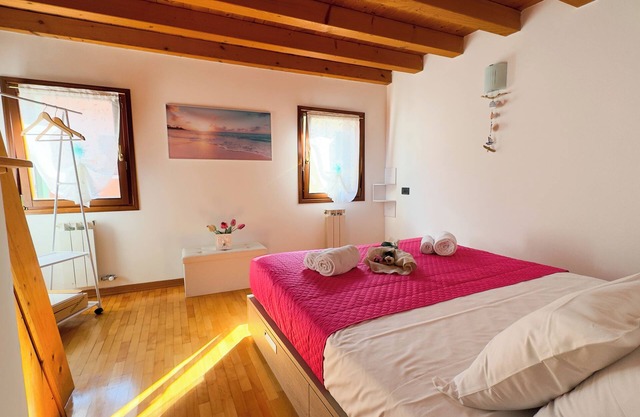 Di Sole e D'Azzurro - Two Bedroom House, Sleeps 3