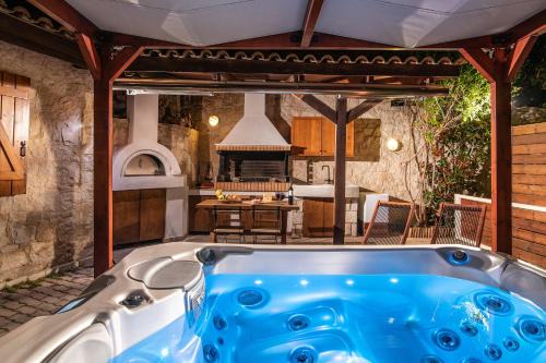 Diamanti Residence Beachside White apt-Ligaria