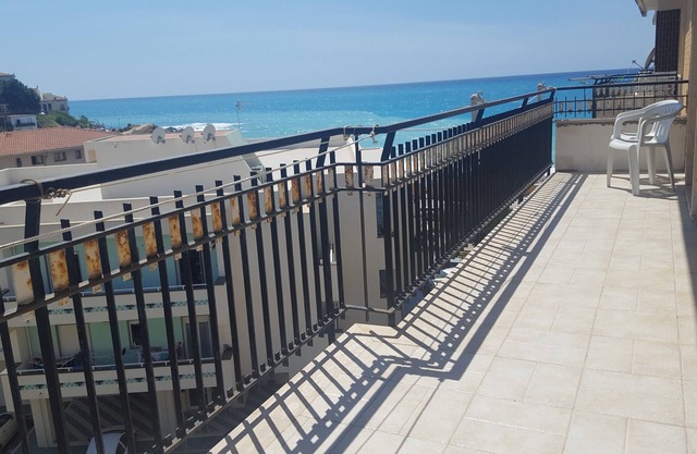 DIAMOND - ITALY - SUN AND SEA