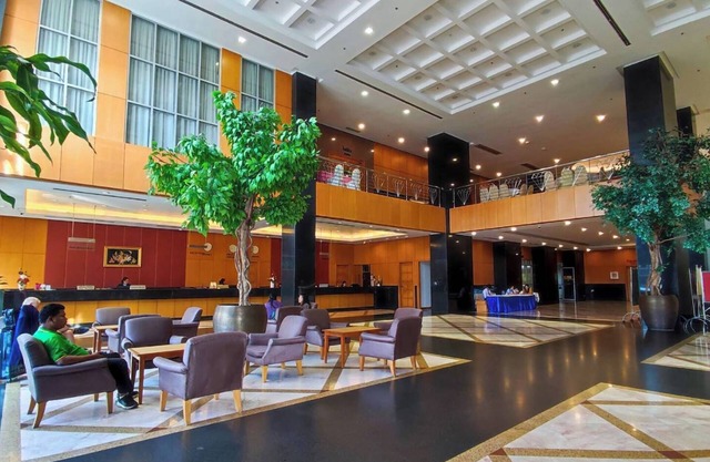 Diamond Plaza Hotel Suratthani
