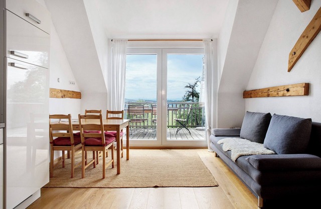 'Die Mittlere Ferienwohnung, 45qm' with Balcony