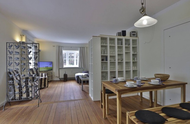 Diese Maisonettewohnung Besticht Durch Ihre Lage und den Wunderschönen Wintergarten Sowie mit dem Weitläufigen Grundstück im Herzen von Bad Doberan