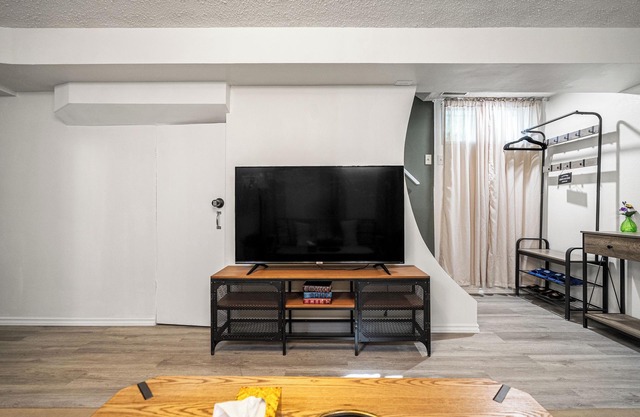 Digital Nomad- spacious, family, full kitchen, 3BR, sleep8, family