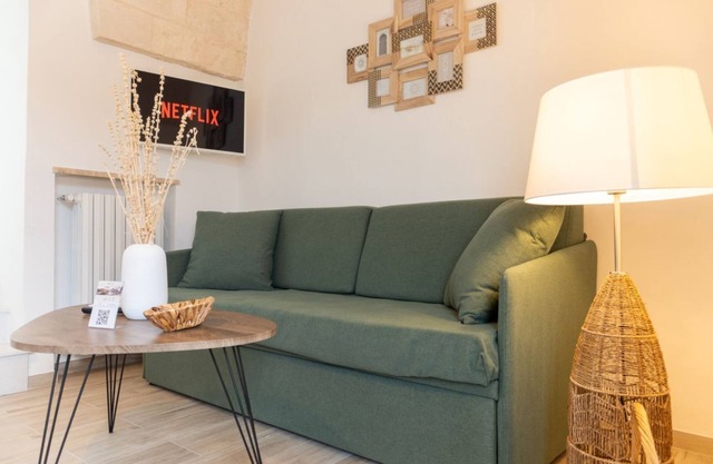 [Dimora Caranna] Modern Apartment with Wi-Fi A/C and Parking
