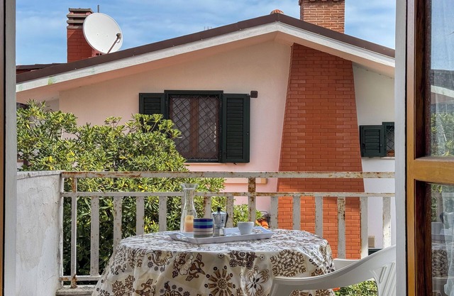 Dimora Panoramica - Two Bedroom Apartment, Sleeps 4