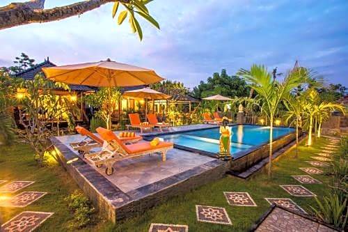 Dinatah Lembongan Villas