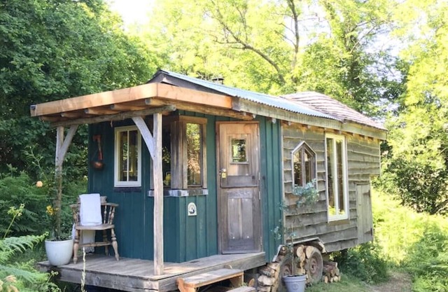 Dingle Glenn secluded woodland Shepherds Hut