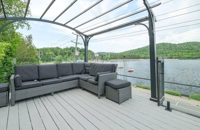 Direct view on the Lac des Sables - LOFT 1
