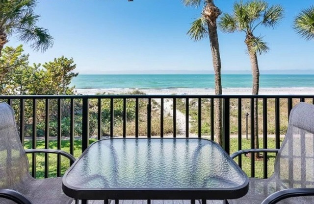 DIRECT Gulf Front! NOT Overlooking Pool! Expansive Views of Gulf North & South.