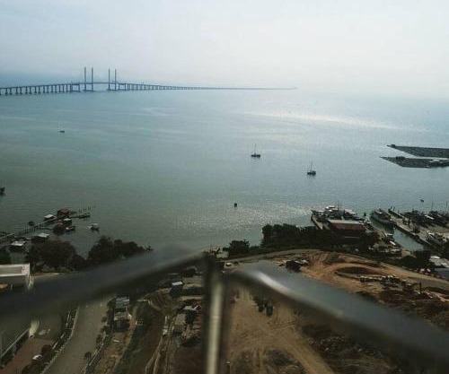 Direct QBM & IKEA *Highfloor Sunrise Seaview Condo