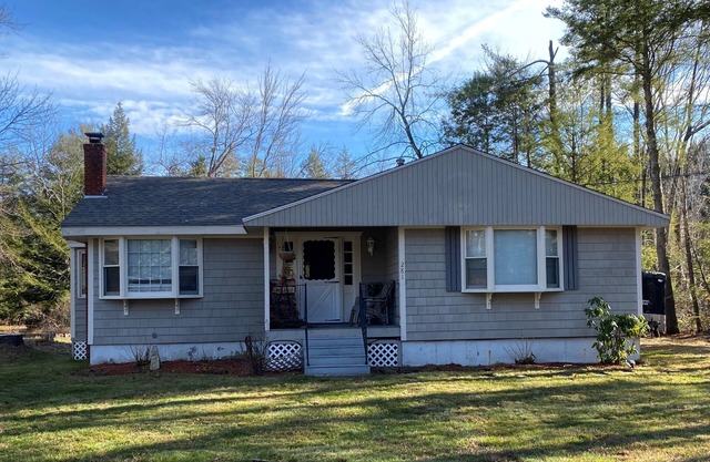Direct Water Access to Lake! w/Boat Dock, Heat, AC, TV & Internet, Sleeps 6