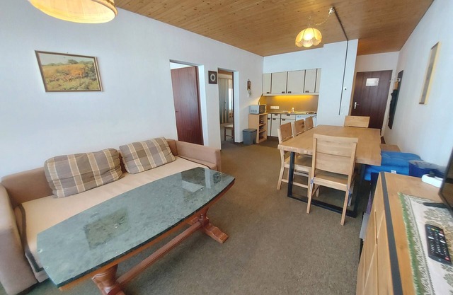Discover Alpine Bliss: Cozy Apartment with Stunning Mountain Views!