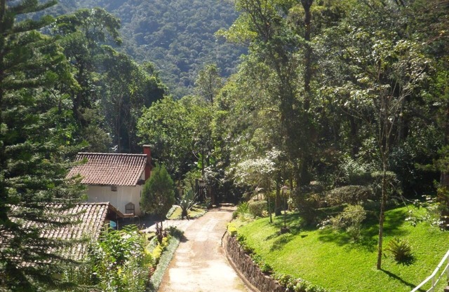 Discover the richness of peace Chalet for 2 in the heart of Serra dos Organizas.