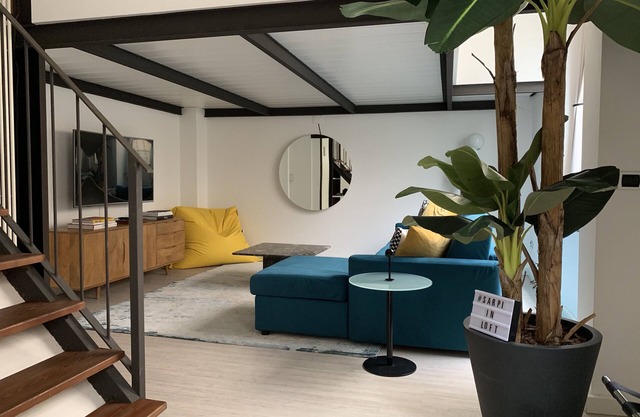 DISTRICTED SAMPLE A Luxury Loft for Cool People