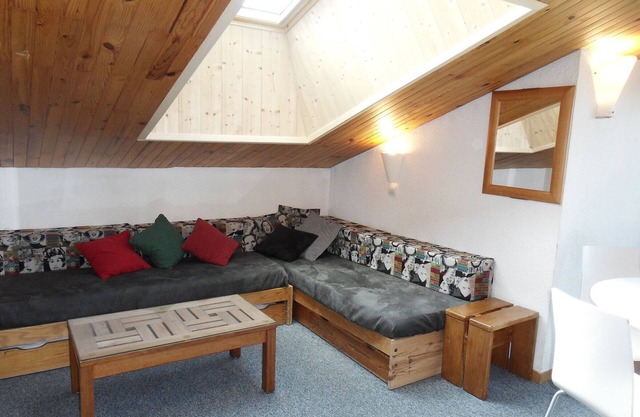 Divisible Studio for 4 with Balcony and Pistes View