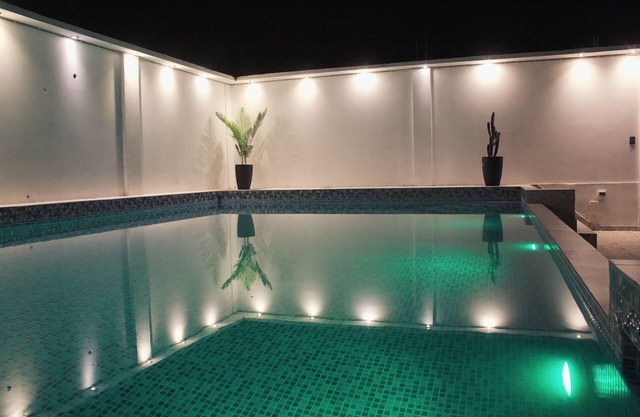 Dmilez Hotel
