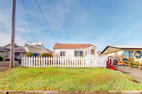 DnA Tiny beach House