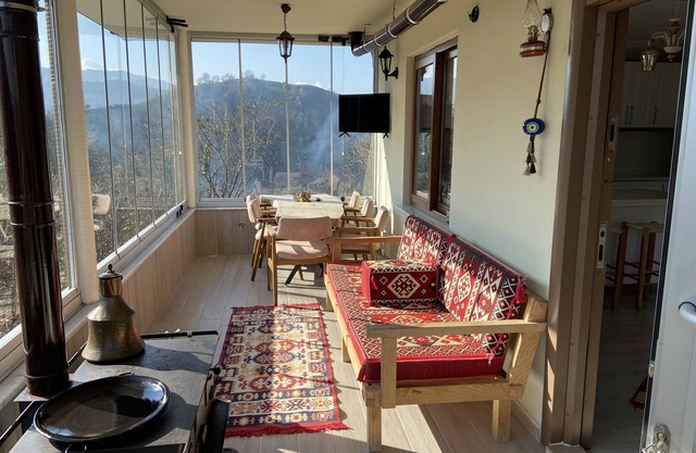 Doğayla başbaşa sakin kır evi