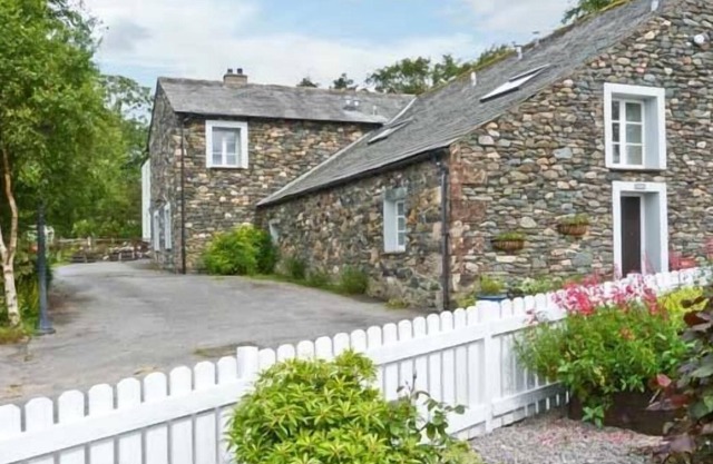 DODD, pet friendly, character holiday cottage in Bassenthwaite