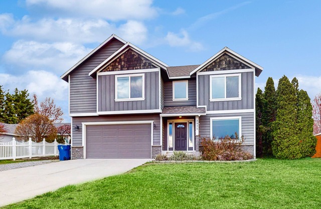 Dog-friendly home with a private pool & hot tub - close to outdoor recreation