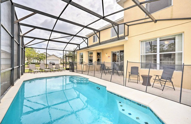 Dog-Friendly Kissimmee Home w/Lanai + Pool!