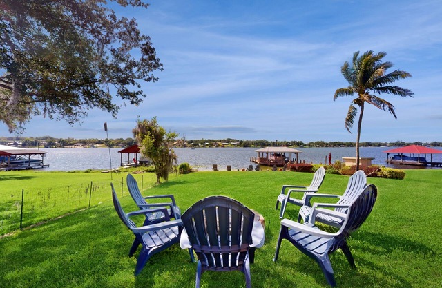 Dog-Friendly Lakefront Home with Private Dock & Beach - Snowbirds Welcome