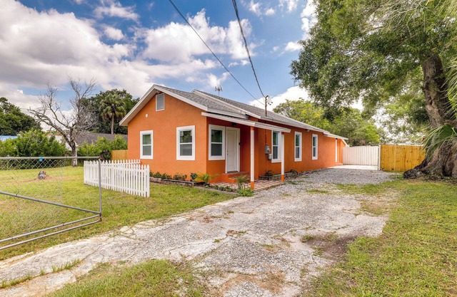 Dog-Friendly Tampa Vacation Rental w/Fenced Yard!