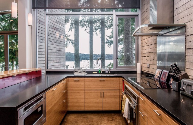 Dog-Friendly Home on Bainbridge Island Bay