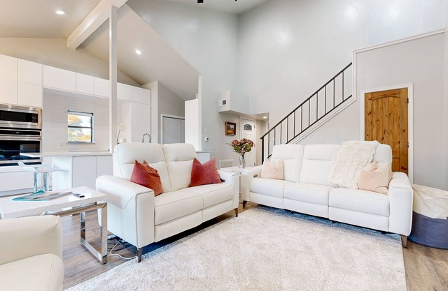 Dog-friendly waterfront retreat with a washer/dryer, furnished patio, & AC