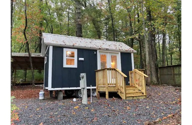Dogwood Tiny Home at Bleu Canoe Campground