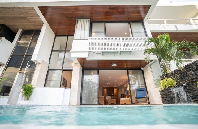 Dojo pool villa beach front and sea view