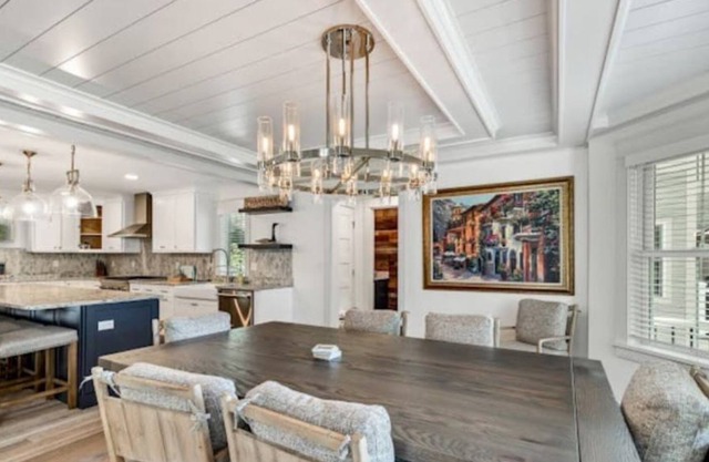 Dolce Cottage with Luxury Captained Boat Trips!