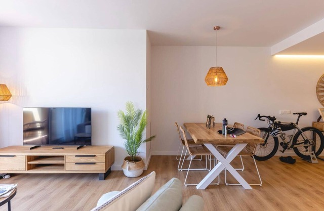 Domènica - Holiday Apartment Rental in Girona | Bravissimo