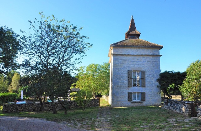 Domaine de Fangal 4* - air-conditioned pigeon house for 2/3 p - heated 25m pool