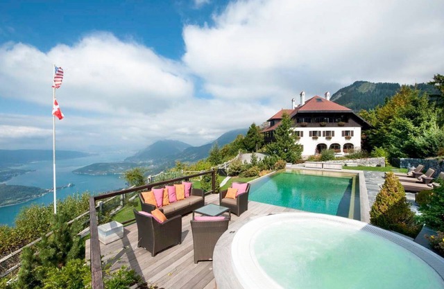 Domaine Des Glieres - Fourteen Bedroom Villa, Sleeps 15