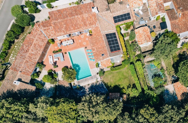 Domaine Foulquier - Pool et Jacuzzi