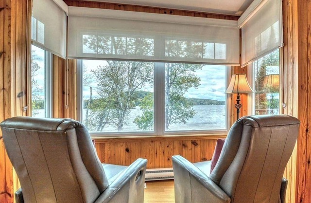Domaine Waterfront W Spa Near Mont-Tremblant