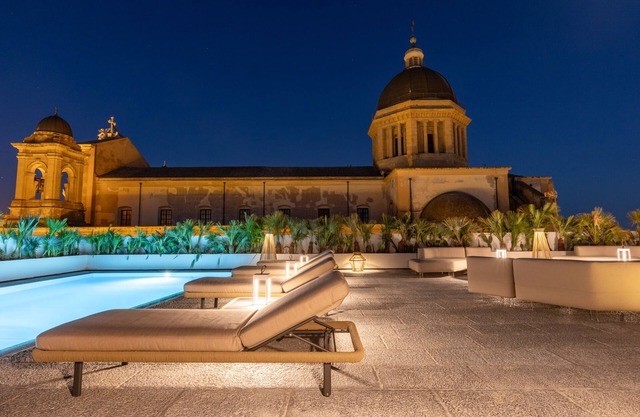 Dome Hotel
