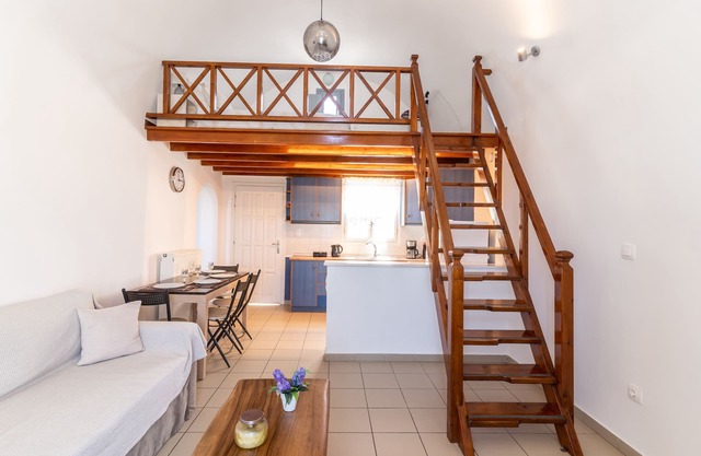 Dome Superior Apartment with Vineyard & Sea View - Split Level
