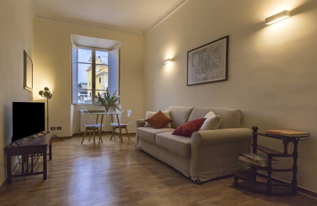 Domus 1886: 2 bedrooms apartment close to Piazza del Popolo