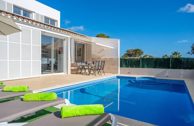 DOMUS GENTI - Villa with private pool in Son Serra De Marina. Free WiFi.